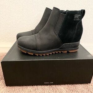 Sorel Evie II Pull On Ankle Boots Black Size 6.5 Waterproof, In Box